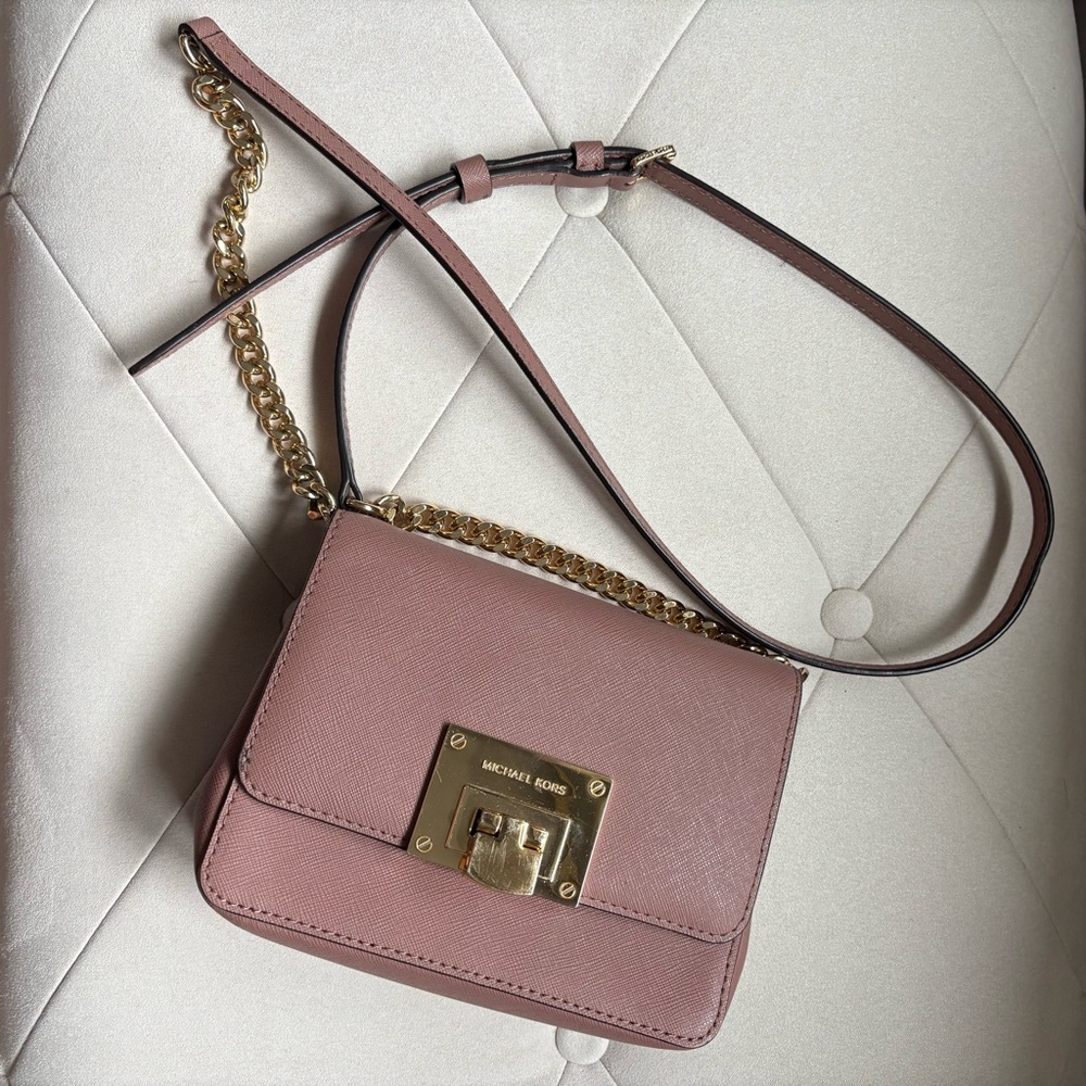Michael Kors Pink/Purple Leather Shoulder Bag